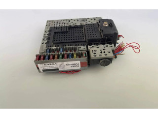 Блок предохранителей  9401802, 0244367   Volvo XC90    