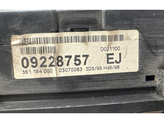 Přístrojová deska Opel Zafira A 2000 09228757, 03070063
