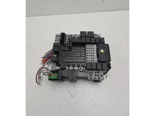 Блок предохранителей  9162316   Volvo XC90    