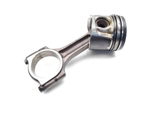 Поршень с шатуном M9R M9R Nissan X-Trail T31