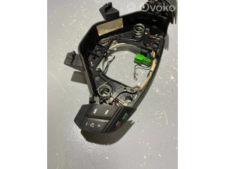 Кнопки рулевого колеса