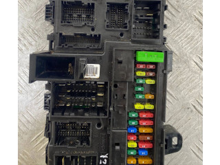 Блок предохранителей  FL3T15604DJ   Ford F150    