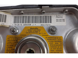 Подушка безопасности водителя    Citroen Xantia