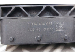 Блок управления двигателем Блок управления 32255068 Volvo XC40