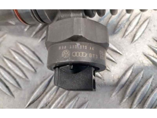 Vstřikovač 038130073AA, 0414720028 Volkswagen Passat Alltrack AVF