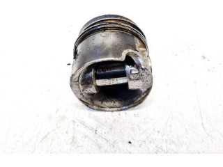 Píst Volkswagen PASSAT B5.5