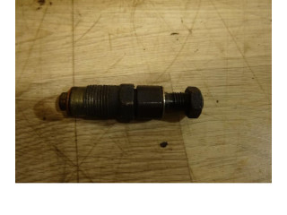 Vstřikovač 1531067G12, 1531067G12 Suzuki Grand Vitara I RFT