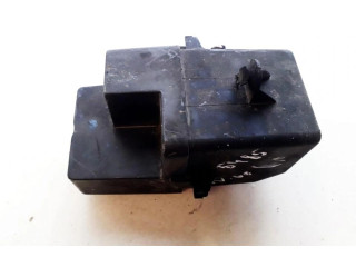 Блок предохранителей 1J0941389B Volkswagen Golf IV