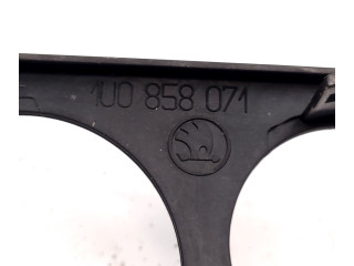 Блок управления климат-контролем Skoda Octavia Mk1 (1U)