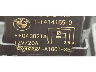 Блок предохранителей 6911922, 6905228   BMW Z4 E85 E86    