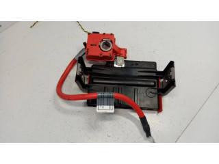 Узел подключения плюсовых проводов