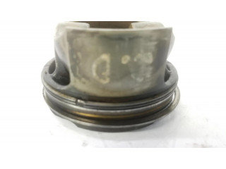 Píst 11257613626 BMW X6 E71 pro benzínový motor 4.4