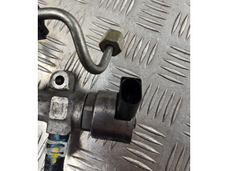 Топливная рампа 04L089G   Volkswagen PASSAT B8  