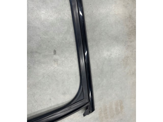 Уплотнительная резина (у стекла)    Audi A6 S6 C7 4G      