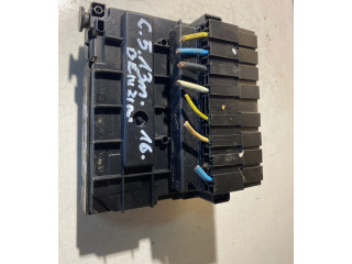 Блок предохранителей  9675877980   Citroen C5    