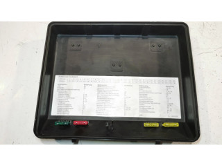 Pojistková skříňka Крышка ящика предохранителей 1374029, 6113 BMW 5 E34 1990