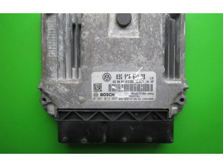 Блок управления двигателем ECU    03G906021PB, 0281013897   Volkswagen PASSAT B6
