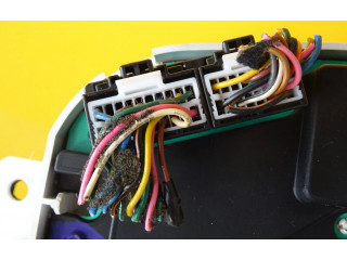 Přístrojová deska KIA Magentis 2003 940033C945