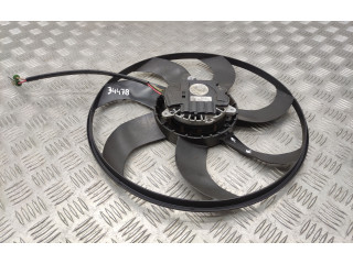 Вентилятор радиатора     5Q0121203DA    Volkswagen PASSAT B8 1.6