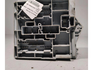 Блок предохранителей 50510968 Alfa Romeo 166