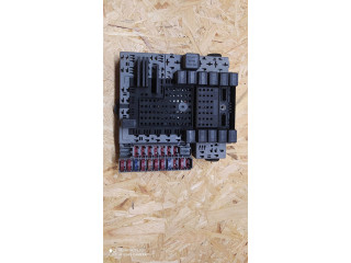 Блок предохранителей 9494343   Volvo S80