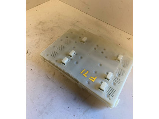 Блок предохранителей 31343337AA, CG9T14C256FA   Volvo S80    