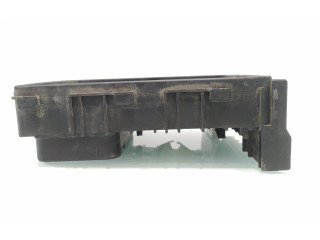 Блок предохранителей 1K0937125A   Volkswagen Caddy    