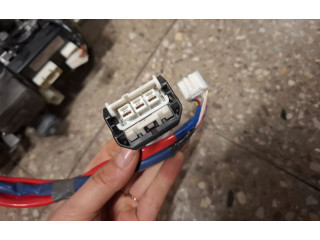 Zámek zadních dveří 8096048040 Lexus RX 450H 2015