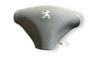 Подушка безопасности водителя Peugeot 107