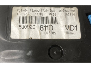 Geschwindigkeitsmesser Cockpit 5J0920811D Skoda Fabia Mk2 (5J)