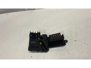 Блок предохранителей 2119820402 Mercedes-Benz E W211