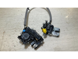 Замок задней крышки