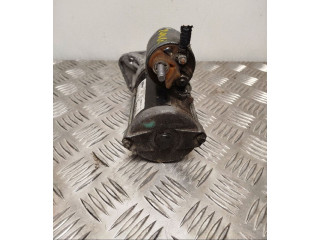 Масляный насос  K9KE628 233008223R  Renault Clio IV 