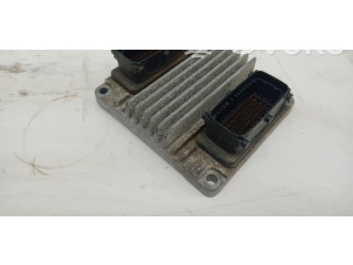 Блок управления двигателя 8973003261, 12214079   Opel Combo C