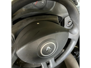 Подушка безопасности водителя Renault Clio III