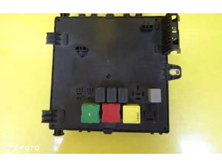 Pojistková skříňka 532150018, 13112909 Opel Vectra C 2006