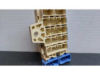 Блок управления 359L16   Toyota Land Cruiser (LJ79)