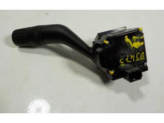 Ручка стеклоочистителей 19702 Mazda 3