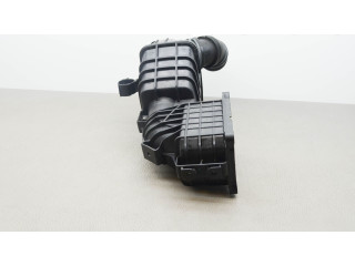 Pojistková skříňka Volkswagen Tiguan 2010