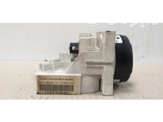 Блок управления климат-контролем 1J0819045E, 1J0819045E   Skoda Octavia Mk1 (1U)