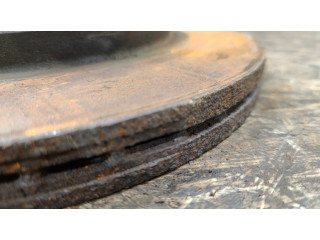 Передний тормозной диск Daihatsu Terios 1.5