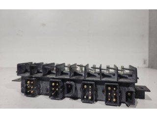   Pojistková skříňka 4A0941822   Audi A8 S8 D2 4D 1998