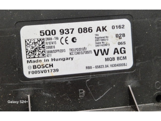 Блок комфорта 5Q0937086AK Skoda Octavia Mk3 (5E)