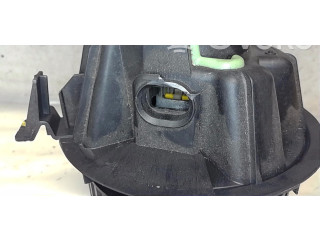 Вентилятор печки 272106020R Dacia Duster