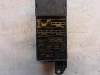 Блок предохранителей 13658611, 148079008 Mini One - Cooper R50 - 53