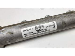 Vstřikovací lišta A6510700495, 9307522A00 Mercedes-Benz C W204 651911