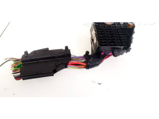 Блок предохранителей  8d1941824, 8D1941824   Audi A6 S6 C6 4F    