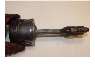 Поршень с шатуном 940A4000 Alfa Romeo Giulietta