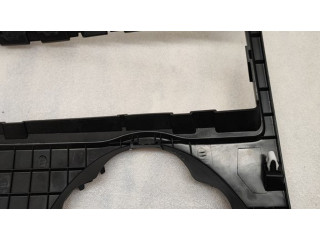 Другая деталь салона