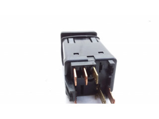 Включатель обогрева стекла с помощью электричества